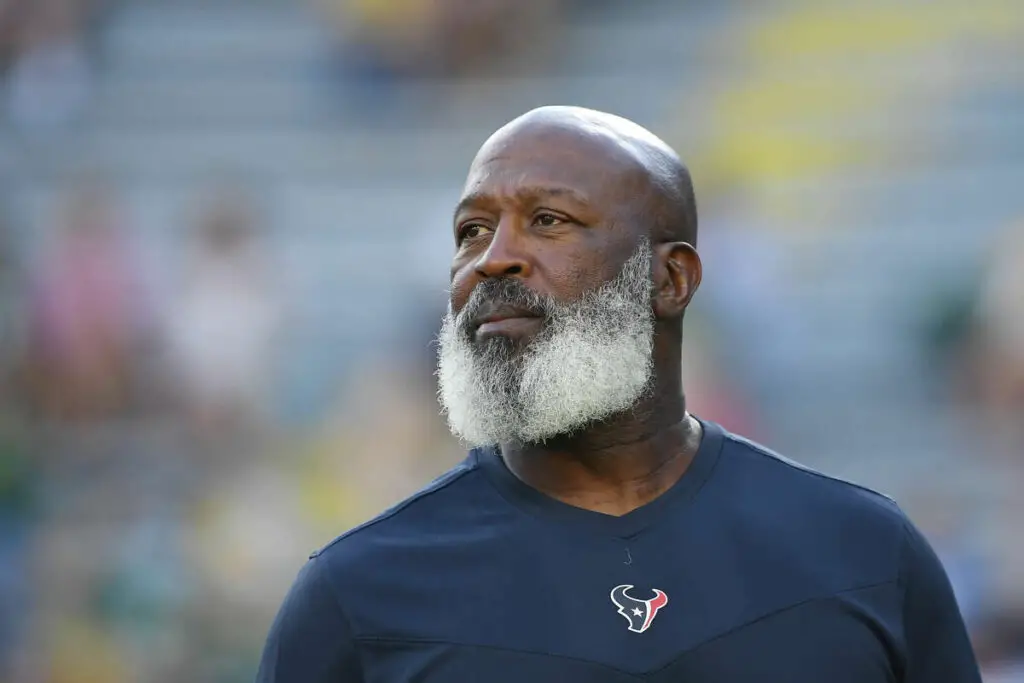 Social Media Handles of Lovie Smith