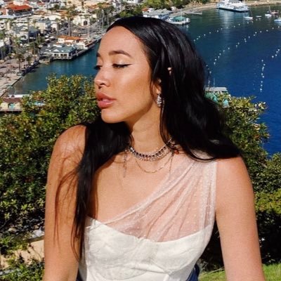 Sierra Deaton Profile