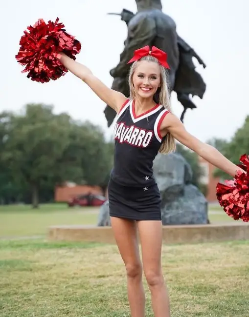 How Tall is the Cheerleader, Gillian Rupert? Weight and Height Explored