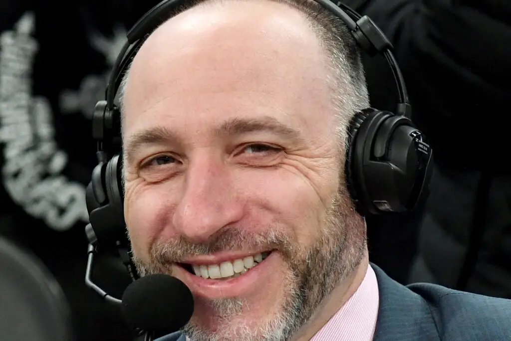 Dave Pasch's Social Media Presence