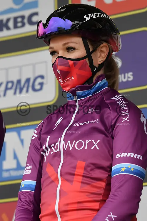 Amy Pieters Social Media Presence