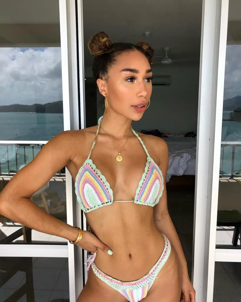 Eva Gutowski Biography 