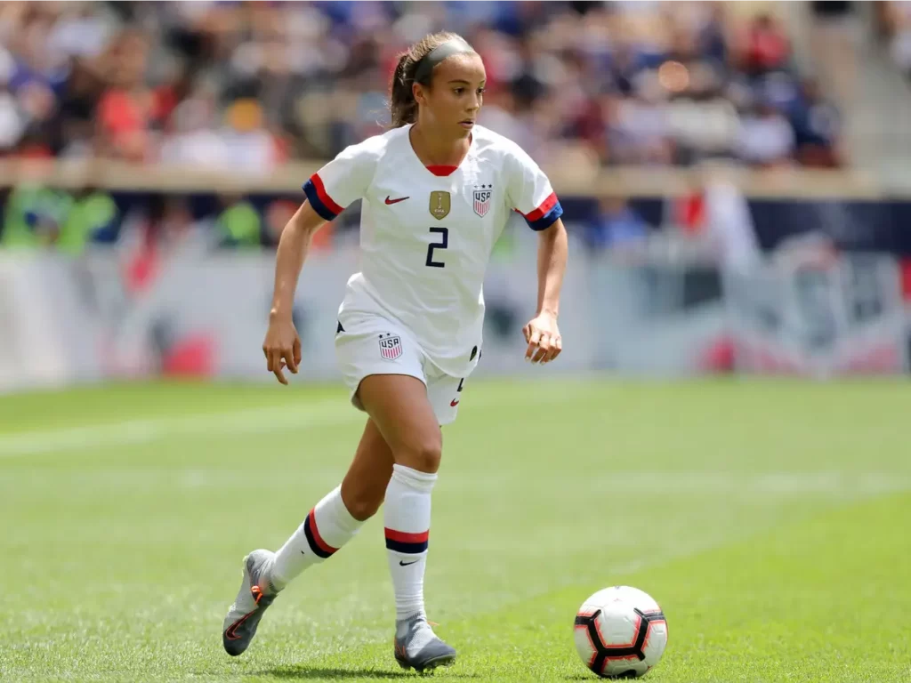 Mallory Pugh Age, Height, Weight, Body Measurement, and Body  Appearance