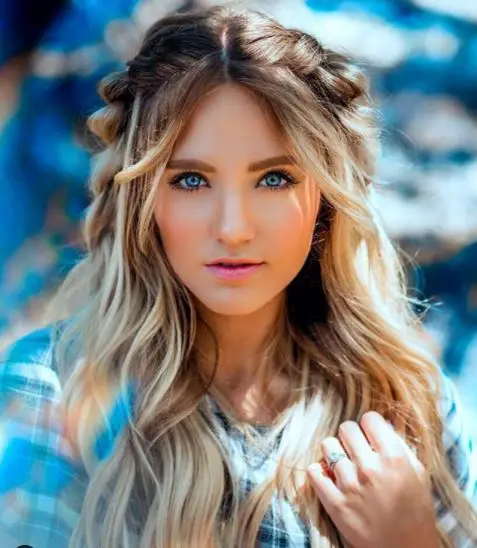 Savannah LaBrant Social Media Presence