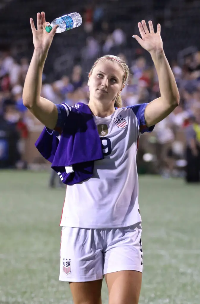 Lindsey Horan's Social Media Presence
