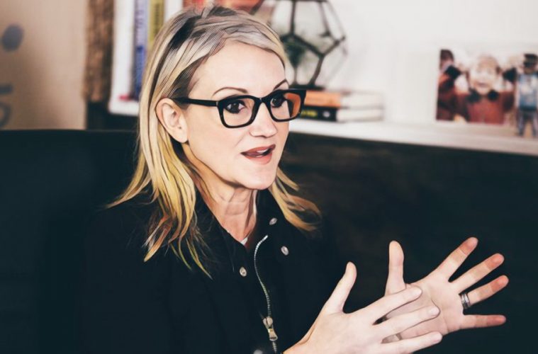 Mel Robbins Age, Height, Weight, Body Measurement, and Body Appearance