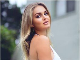 Emma-krokdal-Posing